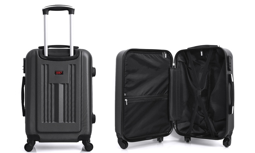 Image 10: Black Three-Piece Luggage Sets