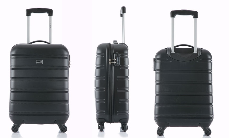 Image 5: Lightweight Luggage