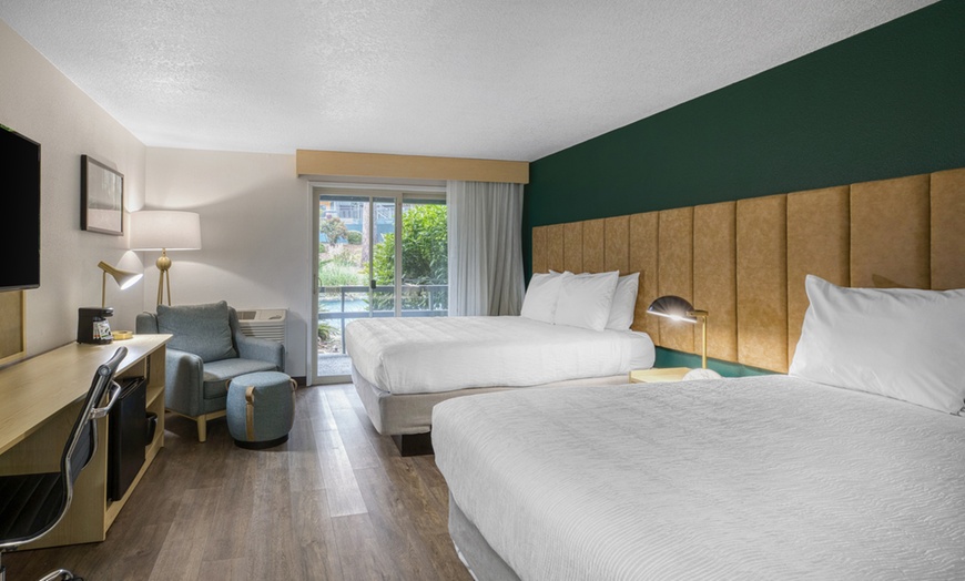 Image 8: Member Pricing: Relaxing Portland-Area Stay w/ Pool & Free Breakfast