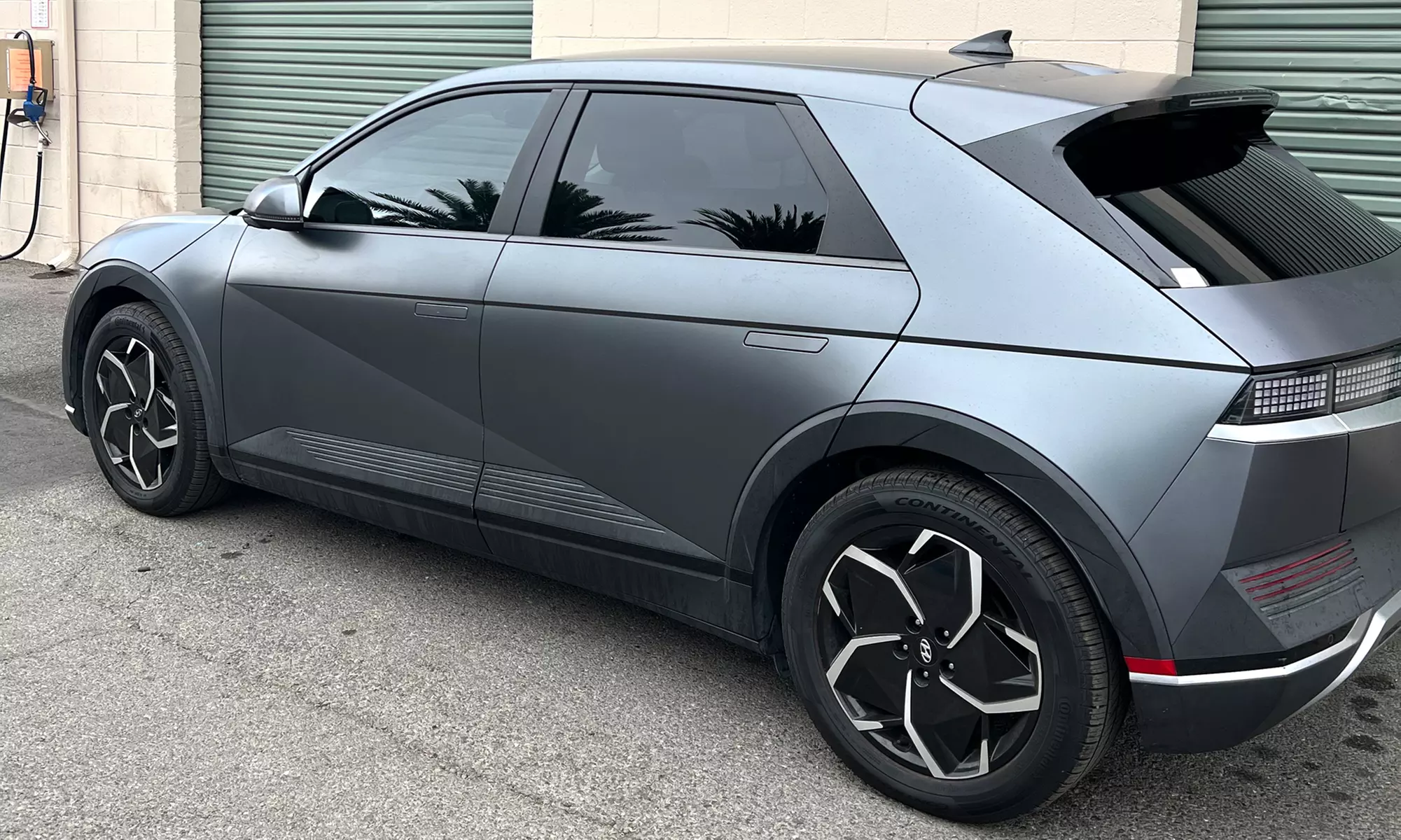 Get a 2 Front Windows Carbon Tinting or Legal Rear Half Window Tinting