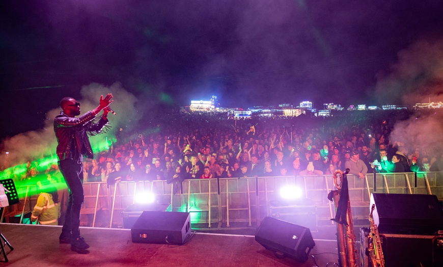 Image 9: Autumn Lights 2025: Fireworks, Music & Family Fun Ticket