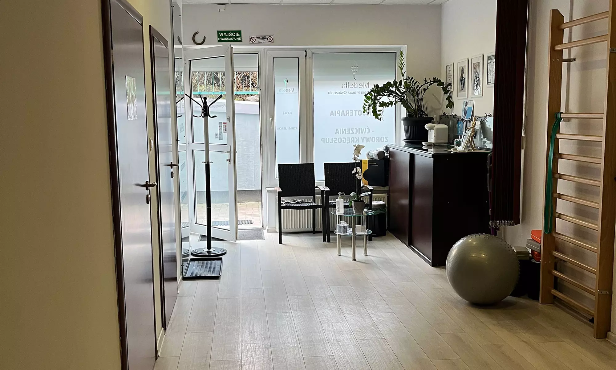 Do 42% zniżki na Masaż - Całe ciało w Medella Fizjoterapia Masaż Ćwiczenia