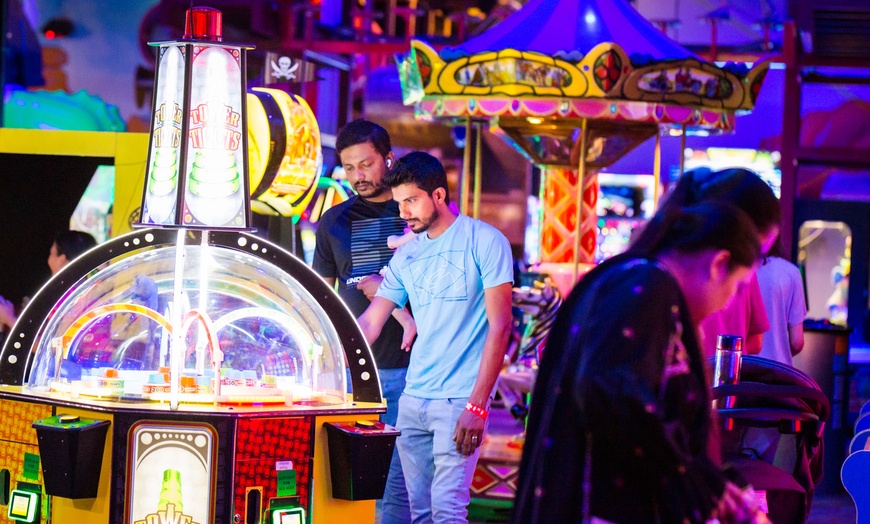 Image 10: Ultimate Party Bash w/ Pizza, Drinks, Rides, Private Room in Maryland