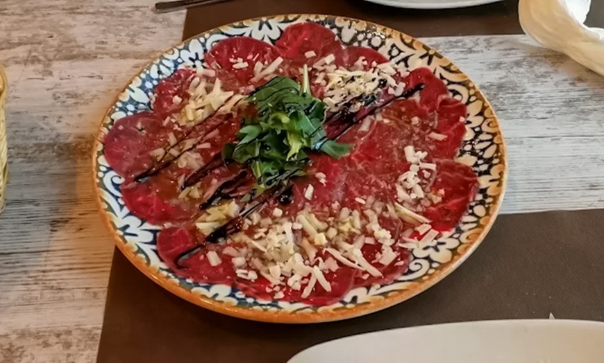 Image 1: Menú completo clásico o prémium para 2 o 4 con opción a vino