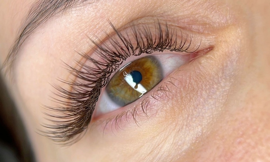 Image 6: Get Classic or Volume (3D/6D) Lash Extensions w/ Optional 2 Week Fill