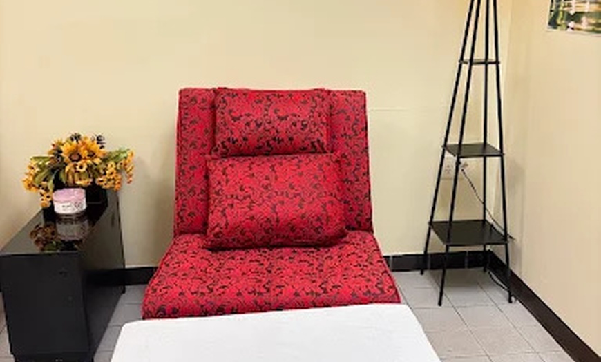 Image 4: One 60-Minute Swedish /  Deep Tissue Massage with Hot Stones 