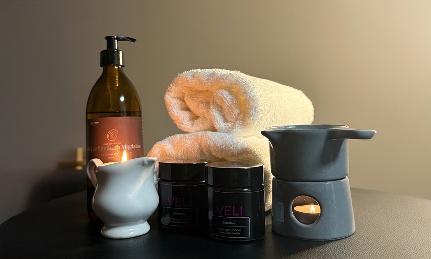 Image 2: Kobido, masaż gorącymi kamieniami, stemplami ziołowymi i więcej