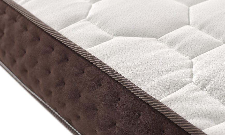 Image 4: Memory Foam Mattress Bamboo Comfort