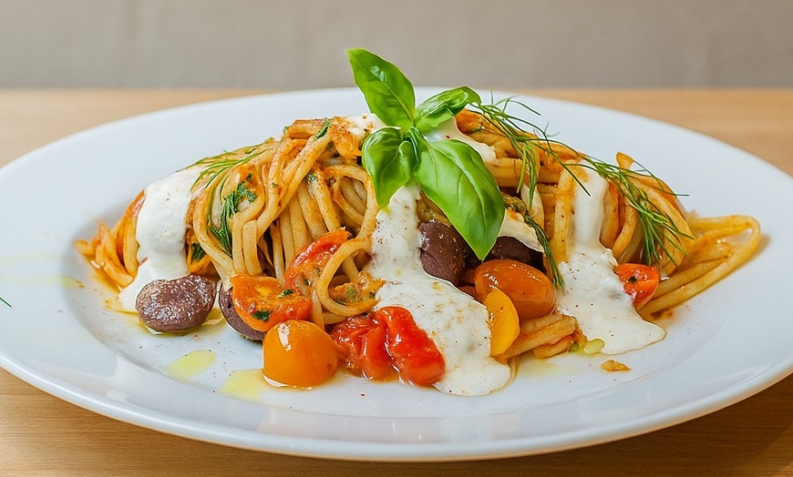 Image 1: Hausgemachte Pasta: 3-Gänge-Mittagsmenü beim Italiener in Kreuzberg
