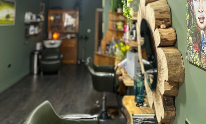 Image 3: Chemical Peel, EMS Facial Lifting and Cleansing with LED Therapy