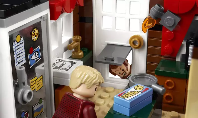 LEGO Home Alone 21330