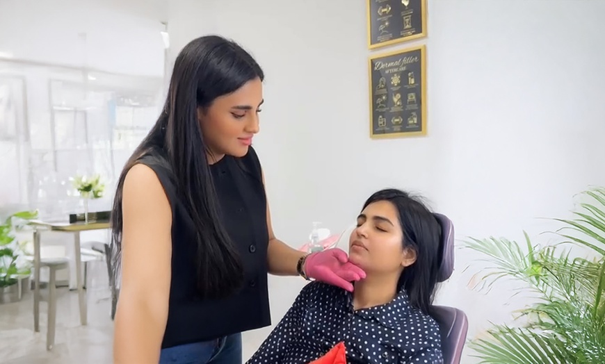 Image 2: Rejuvenate Your Skin with 20, 40 or 60 Units of Botox®