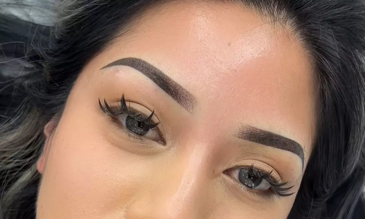 Unlock Flawless Brows Forever: Get Permanent Eyebrow Tattoo Session!