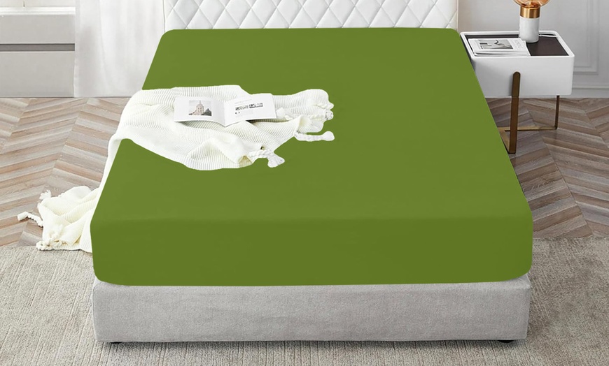 Image 21: Sábana bajera con esquinas