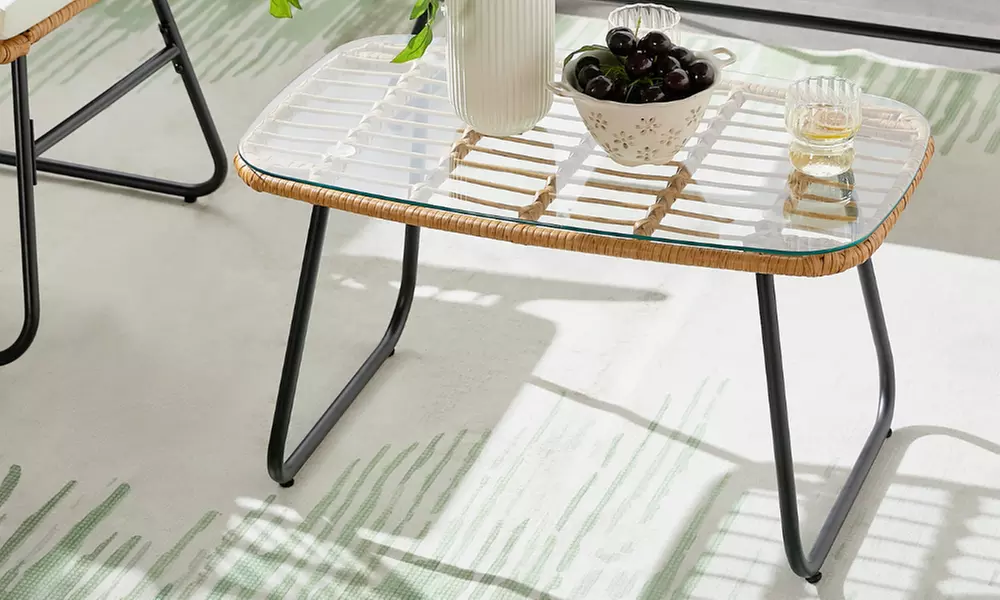 Salon de jardin Paita avec canapé, fauteuils et table basse par Kocoon