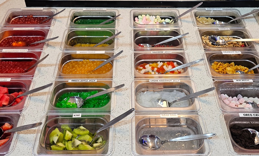 Image 8: Up to 30% Off on Frozen Yogurt (Bakery & Dessert Parlour) at Vitaberry