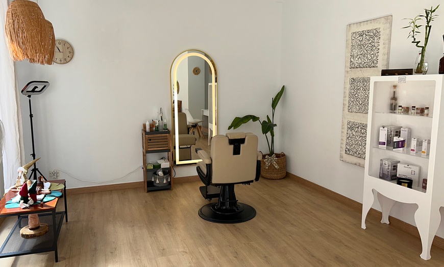 Image 3: Up to 67% Off on Tensado de la piel por radiofrecuencia at Neide Santos Beauty and Wellness