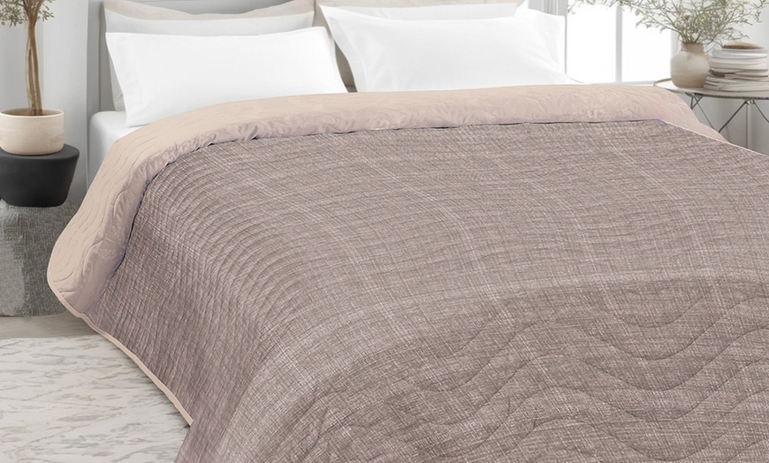 Image 1: Dubbelzijdige beddesprei