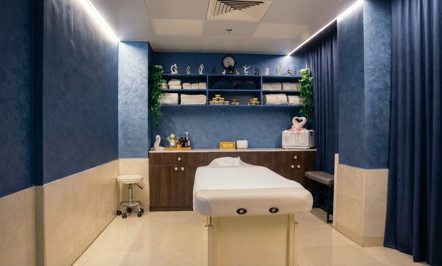 Image 9: 60 or 90 Minute Spa, Aromatherapy, Relaxation & Hot Stone Treatments