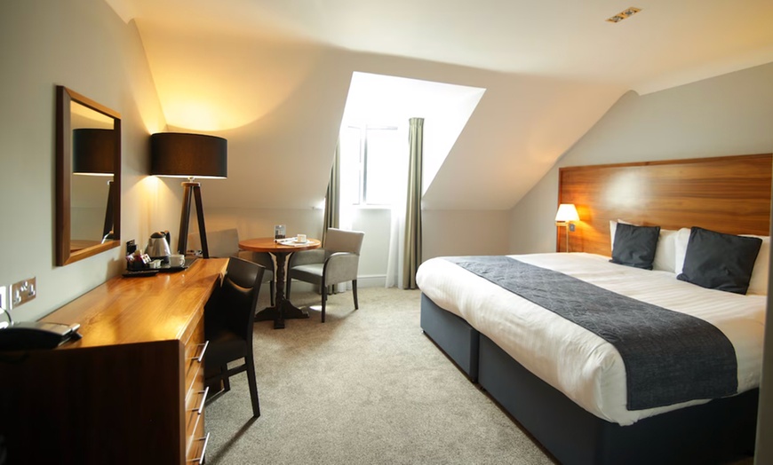 Image 26: Hampshire: 4* Superior Double or Twin Room Stay with Breakfast
