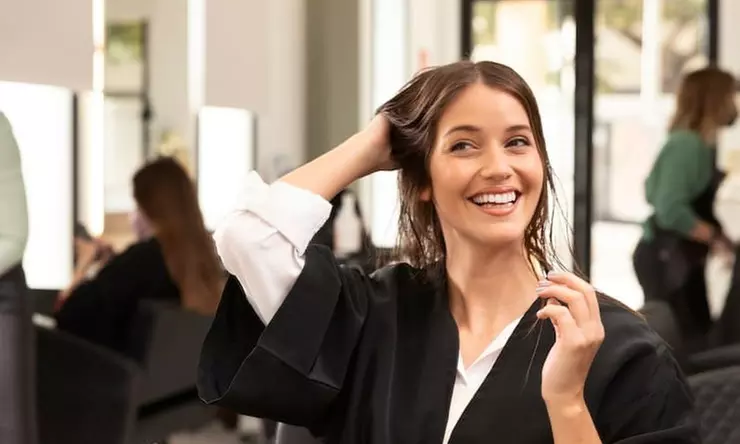 Peluquería con lavado, corte de puntas, secado y opción a color