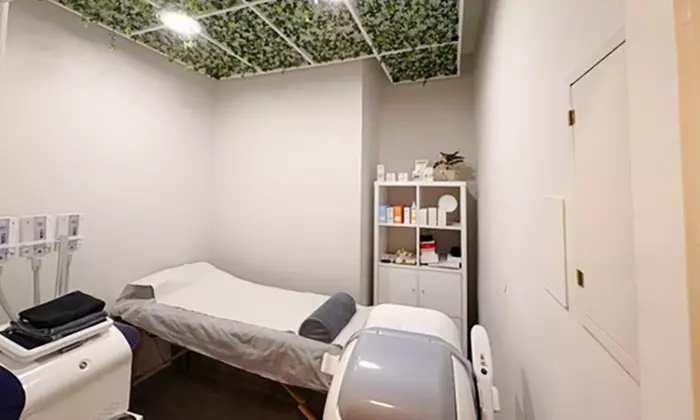 Limpieza facial con peeling y extracción y opción a tratamientos extra