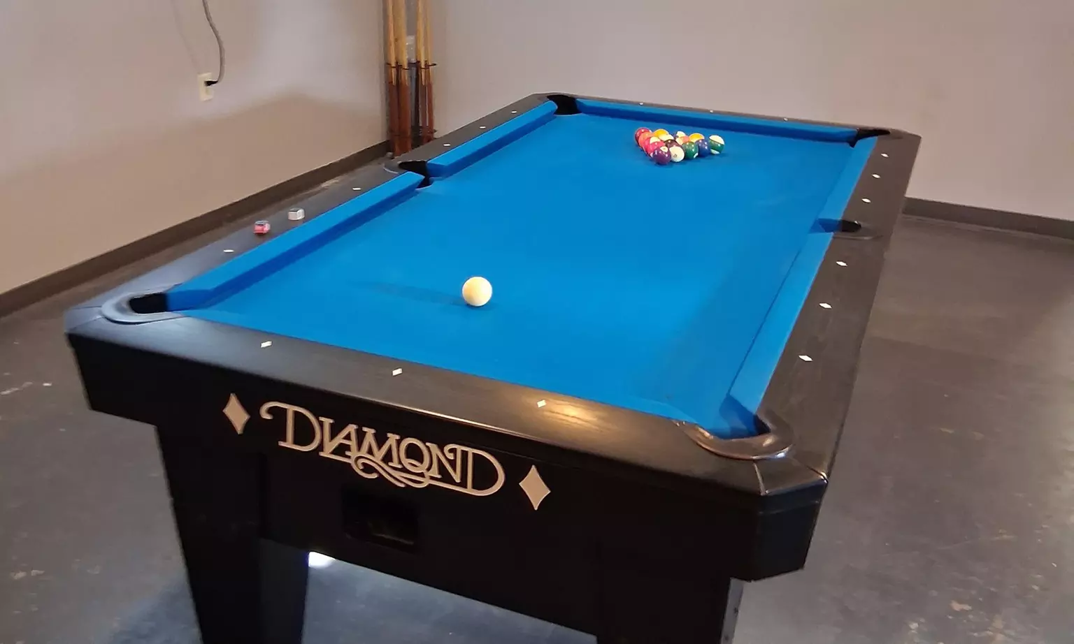Experience the Thrill Of Indoor Golf Play Simulator