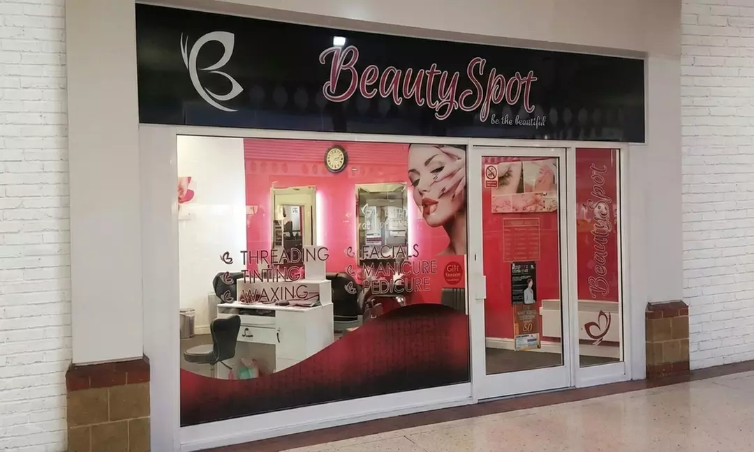 One or Three Sessions of Luxury or Shellac Manicure or/and Pedicure