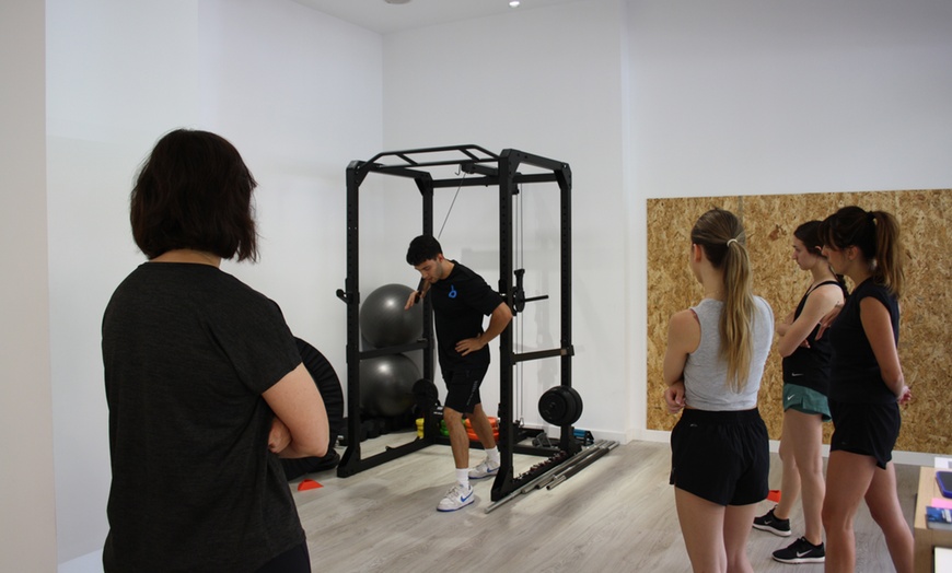 Image 7: 4, 8 o 12 clases de entrenamiento grupales (1 mes) para 1 persona 