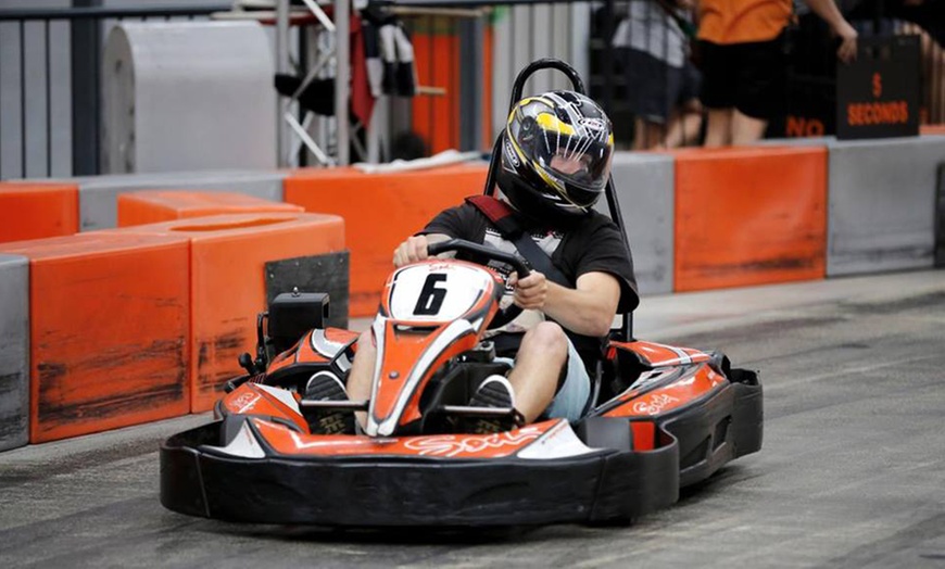 Image 6: Indoor Karting + Motion Simulator