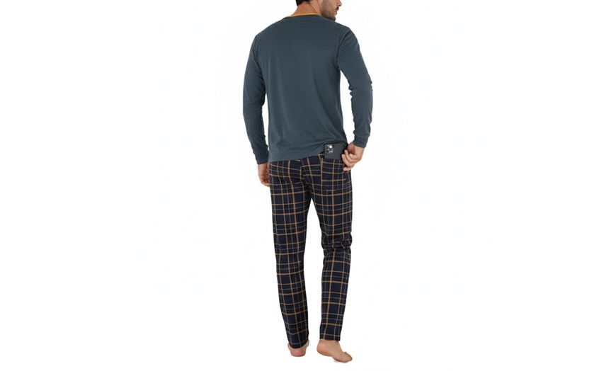 Image 13: Pigiama da uomo in cotone Navigare