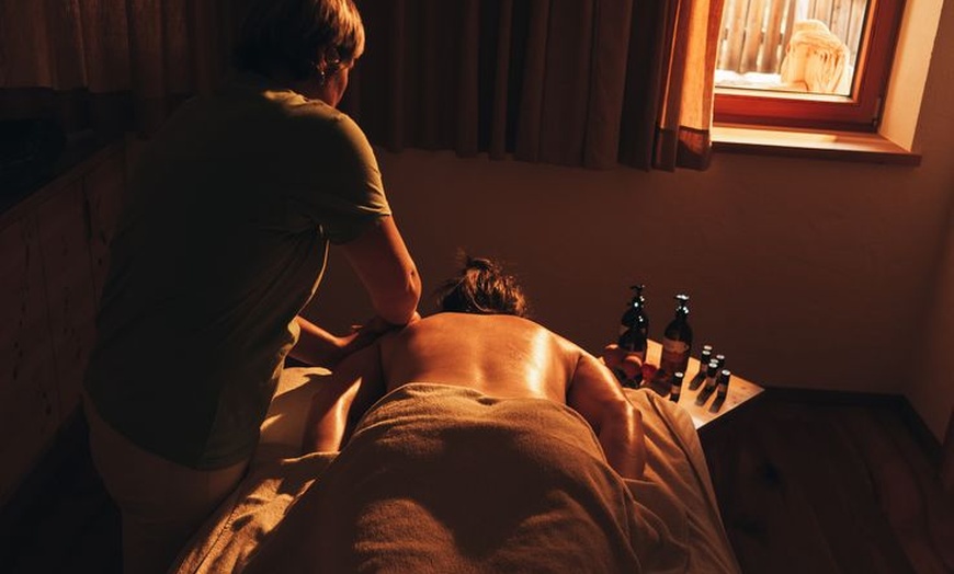 Image 3: Up to 63% Off on Massage - Swedish at Vilara Beauty