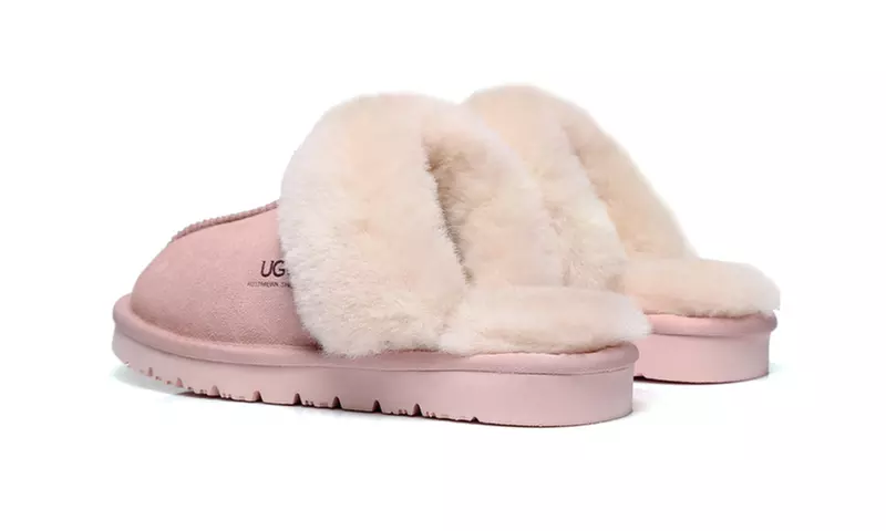 UGG Unisex Muffin Scuff Slippers