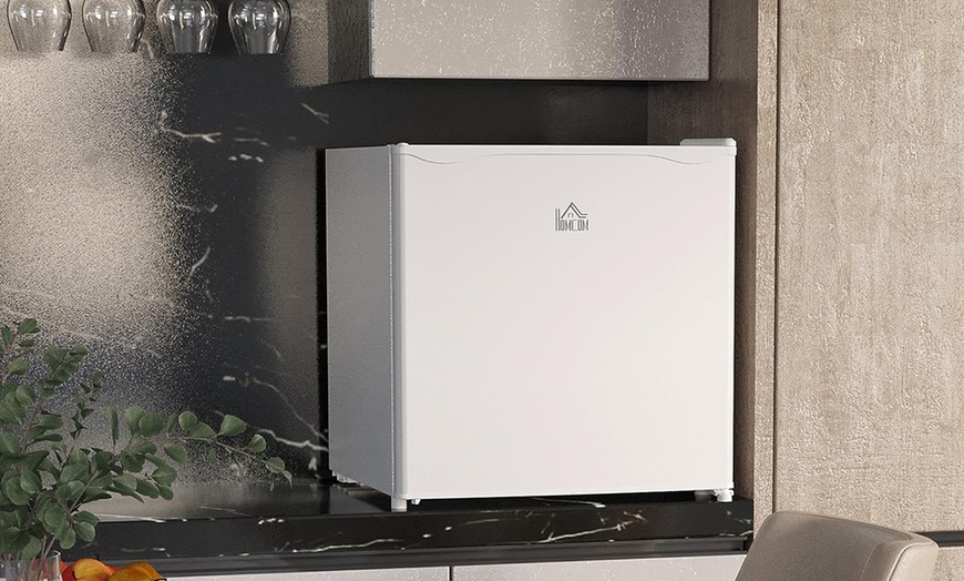 Image 7: HomCom Compact-Sized Fridge Selection