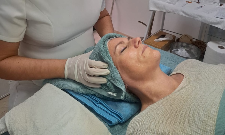 Image 8: Lifting y tinte de pestañas con diseño, depilación y tratamiento