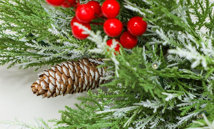 Image 5: HomCom 60cm Prelit Christmas Wreath with LED Lights 