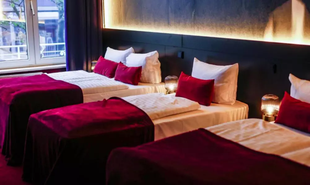 Hamburg: Casino-Doppelzimmer für 2 Personen