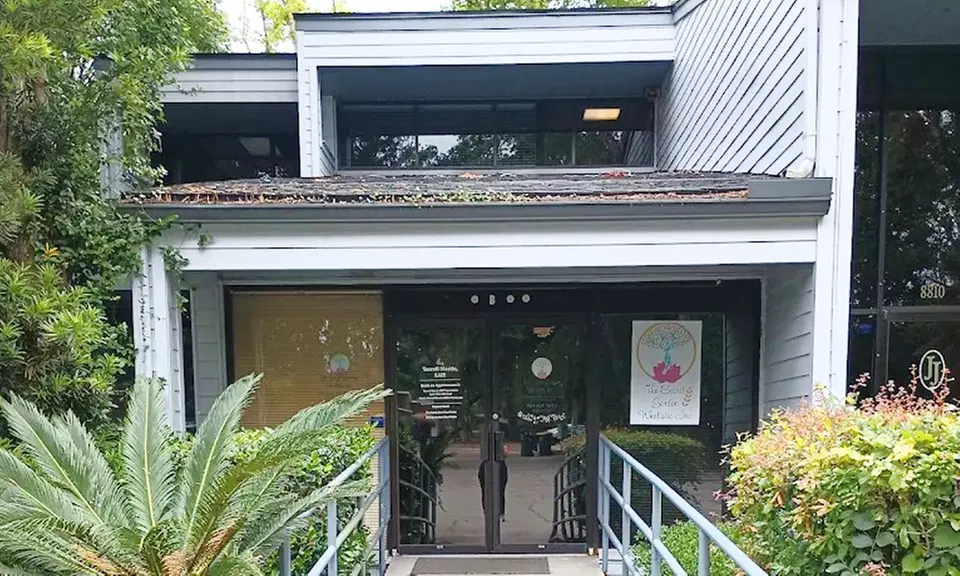 Relaxing Couples Massage with Hot Stones or Deep Tissue Options