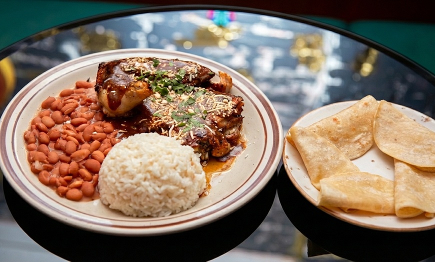 Image 15: 60/90-Min AYCE Tacos & Drinks Dinner, Bottomless Brunch for 2, & More