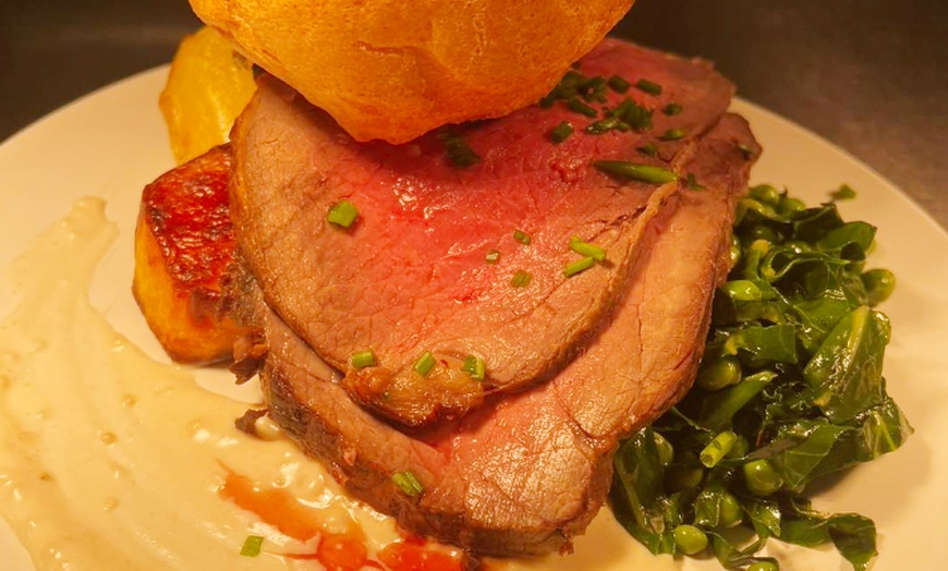 Image 5: Enjoy a Sunday Roast Lunch w/ Dessert & Beer or Wine for 1, 2, 3 or 4 