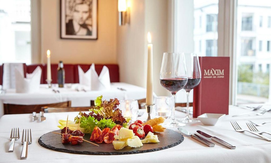 Image 4: Ostseebad Binz: 2-5 Nächte inkl. HP und Erlebniswelt Splash Rügen