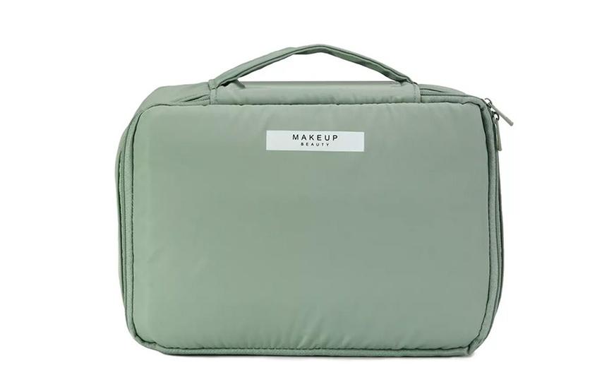 Image 5: Portable Makeup Toiletry Bag