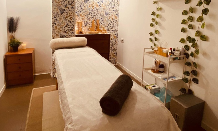 Image 3: Experiencia de belleza en pareja con kobido, mascarilla y bebida