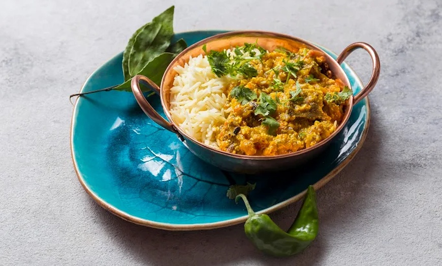 Image 3: Starter, Main and Side at Indian Restaurant for 1, 2 and 4 People