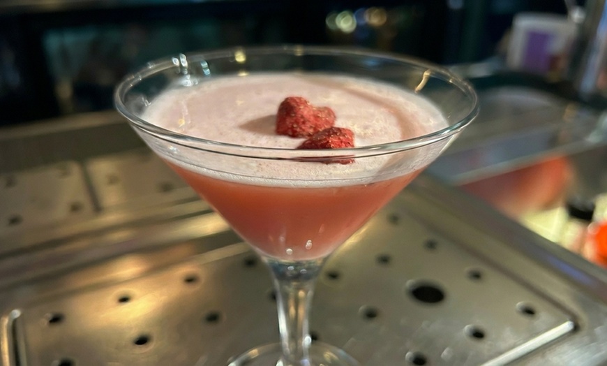 Image 3: Gezellige middag cocktails mixen incl. hapjes in het centrum