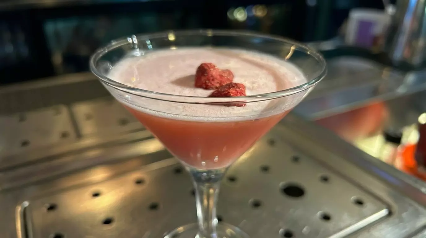 Gezellige middag cocktails mixen incl. hapjes in het centrum