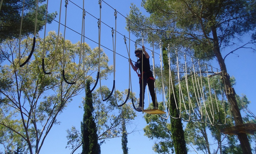 Image 3: Ingresso parco avventura con percorsi misti