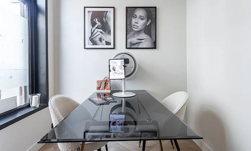 Image 6: Snelle en simpele glow up: hydrafacial naar keuze in hartje Amsterdam