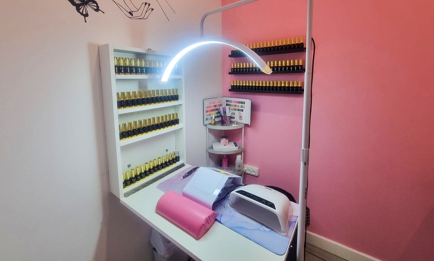 Image 4: Hasta 60% de dto. en Spa/Salón de uñas - Manicura en Estetik