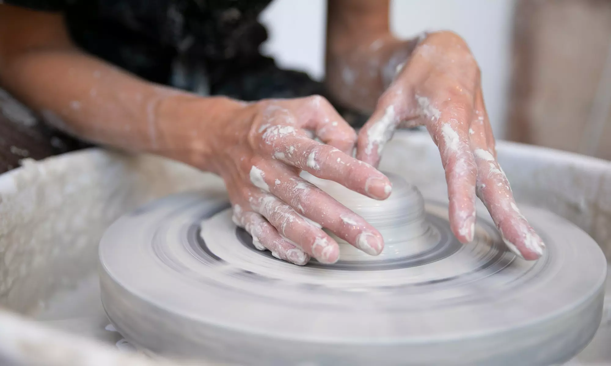 Tu lado más artístico: taller de cerámica en torno para 1 o 2 personas